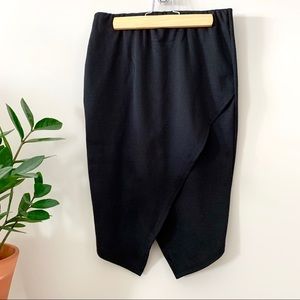 UK2LA- Tulip Skirt